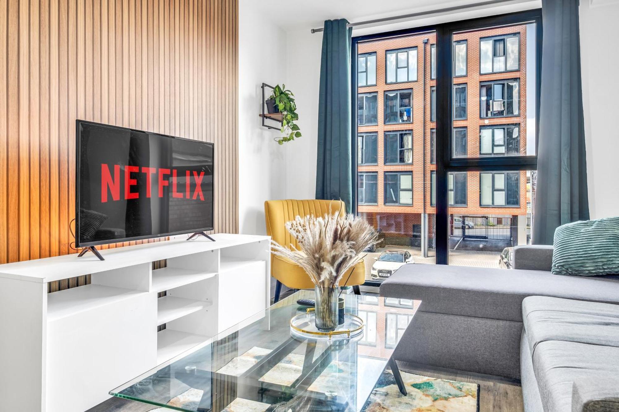 City Centre Emerald Escape - Sleeps-6, 2Beds & 2Baths , Netflix , Free Internet 伯明翰 外观 照片