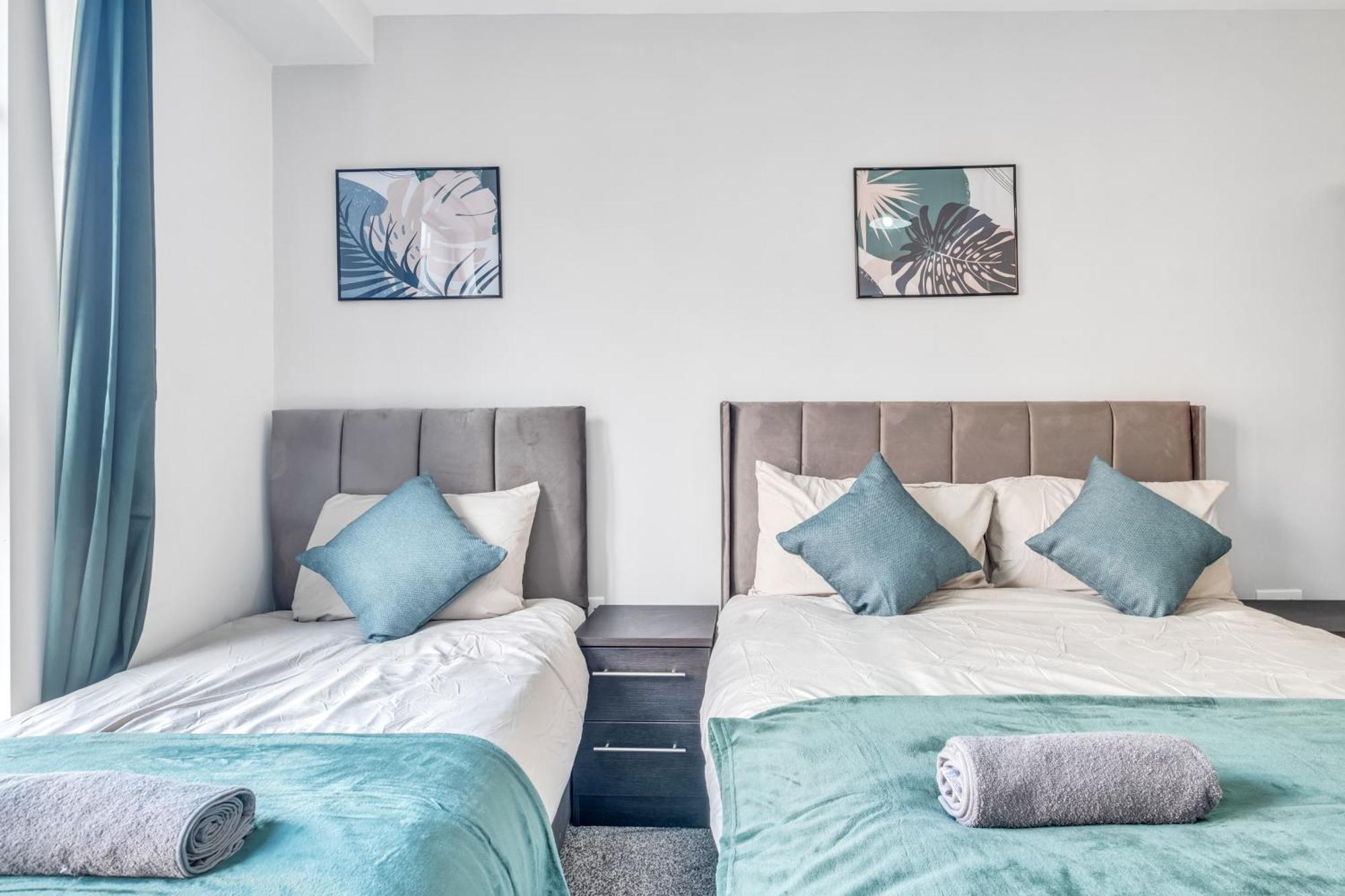 City Centre Emerald Escape - Sleeps-6, 2Beds & 2Baths , Netflix , Free Internet 伯明翰 外观 照片